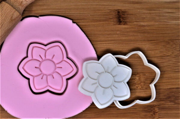 Flower Cookie Cutter + Stamp