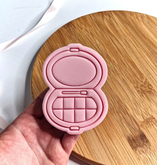 Eyeshadow Cookie Cutter + Stamp