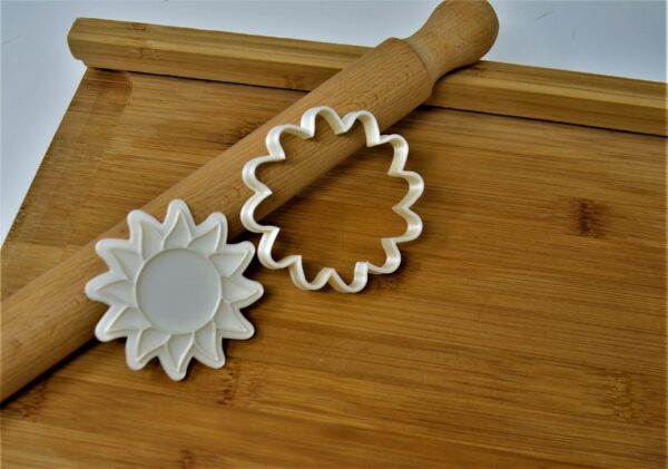 Sun Cookie Cutter + Stamp - Image 2
