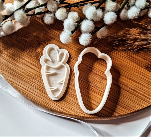 Mini Carrot Cookie Cutter + Stamp - Image 2