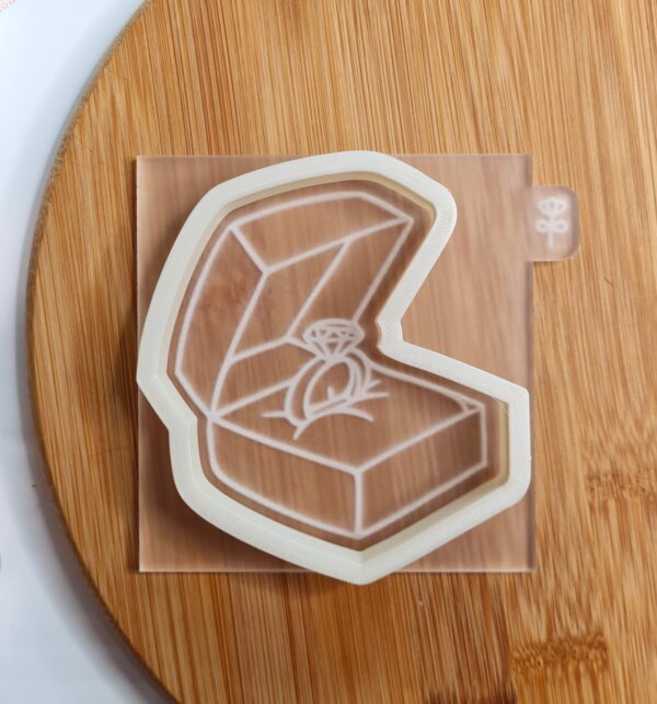 Wedding Ring Cookie Cutter + Embosser - Image 2